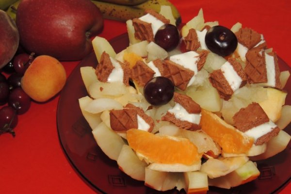 Salata de Fructe cu Inghetata