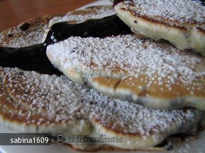 Clătite pufoase reţetă cu Afine