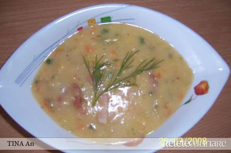 Supa de linte cu carnati si kaizer