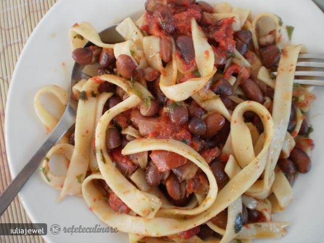 Taitei cu Fasole Boabe