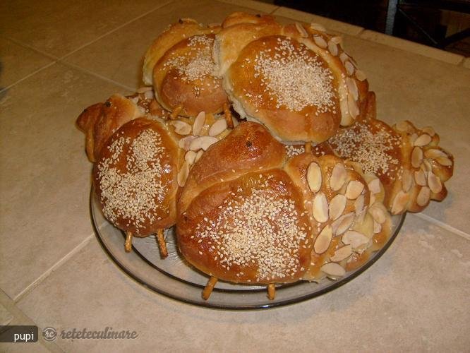 Curcani din Aluat de Paine