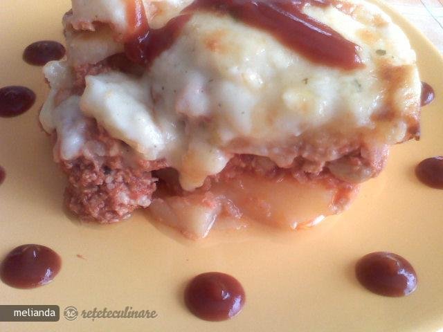 Musaca de Cartofi cu Carne de Pui