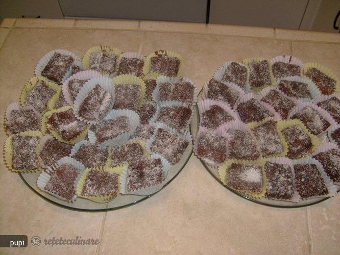 Prajitura cu Nuca de Cocos si Crema de Ciocolata