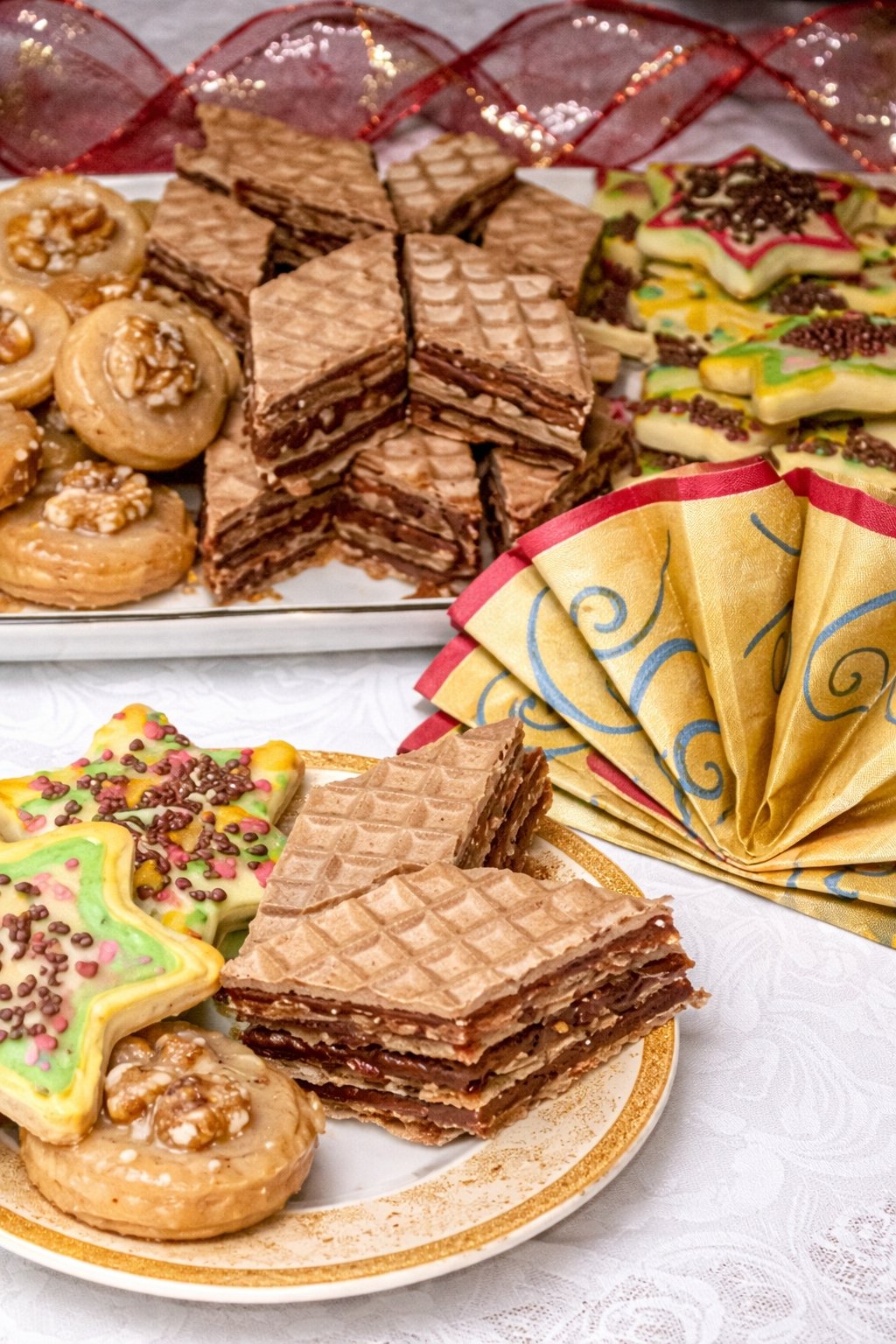 Napolitane cu crema de biscuiti