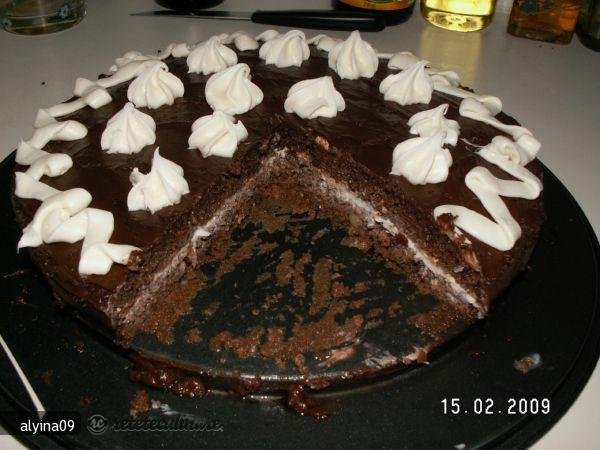 Tort cu Nuca si Migdale