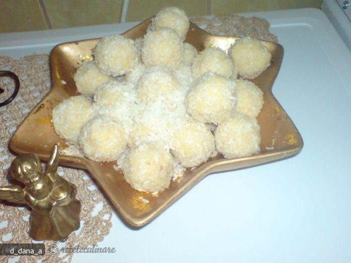 Bomboane cu Lapte Praf si Nuca de Cocos