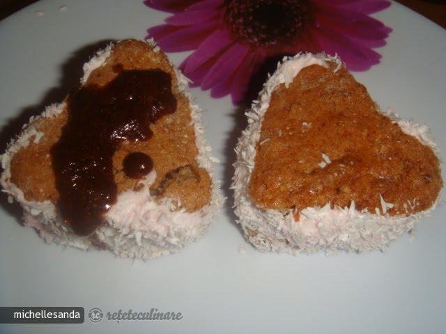 Inimioare cu Crema de Capsuni
