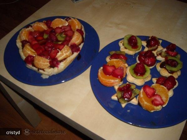 Foietaj cu Fructe