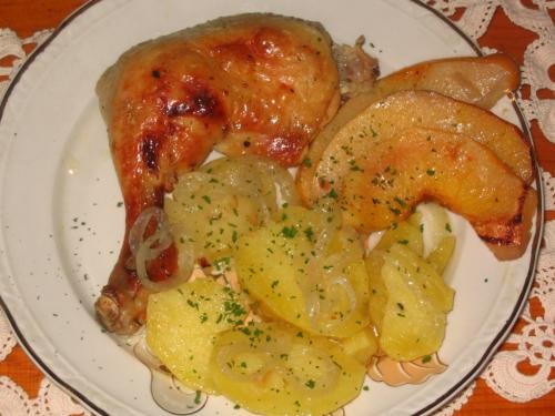 Friptura de pui cu gutui la cuptor