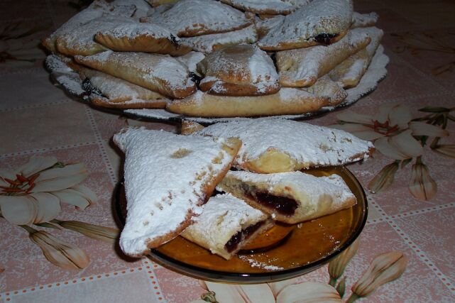 Tascute cu dulceata (Lekvarostaska)