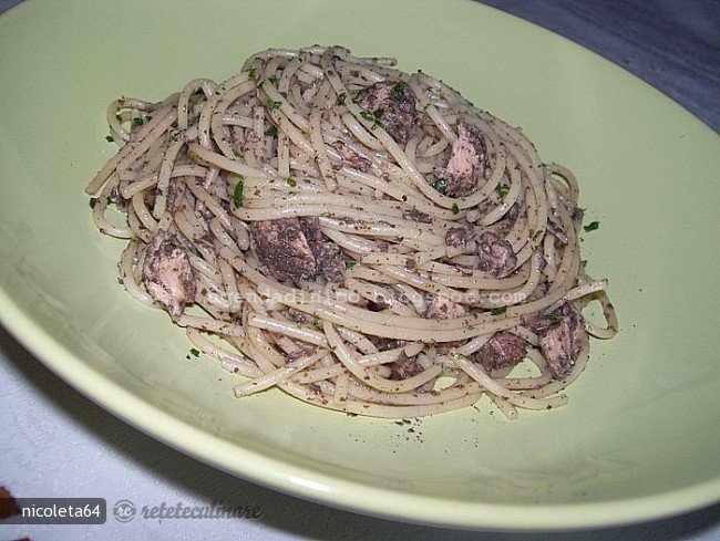 Paste cu Ton si Pate de Masline