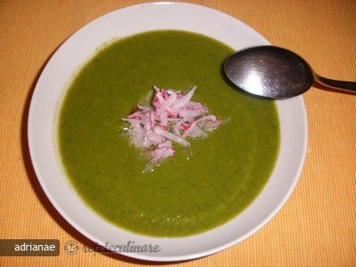 Supa Crema de Frunze de Ridichi