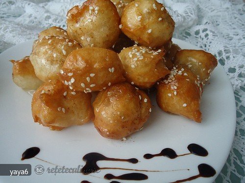 Gogosele cu Aroma de Scortisoara, Susan si Sirop de Miere