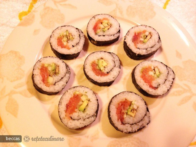 Maki Sushi cu Somon Afumat