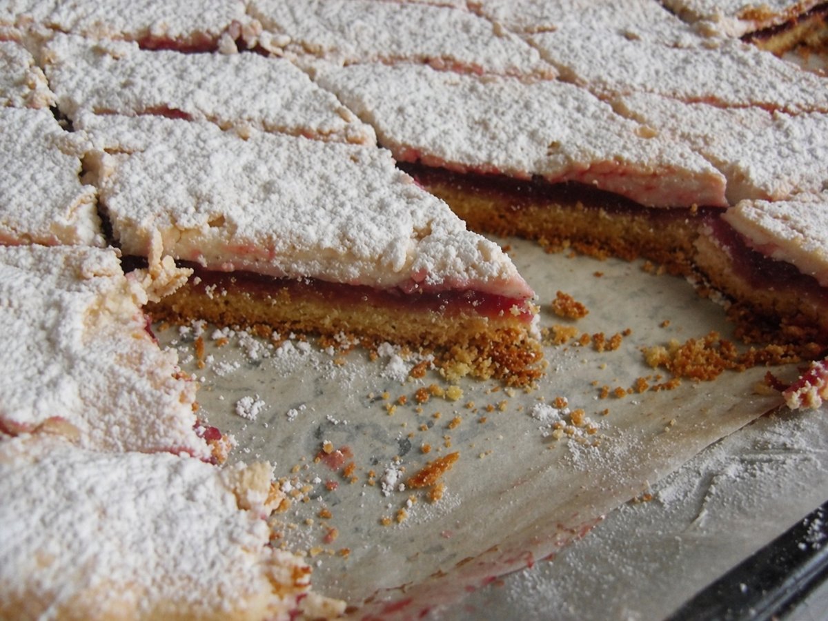 Prajitura cu Gem si Bezea (Torta Slava)