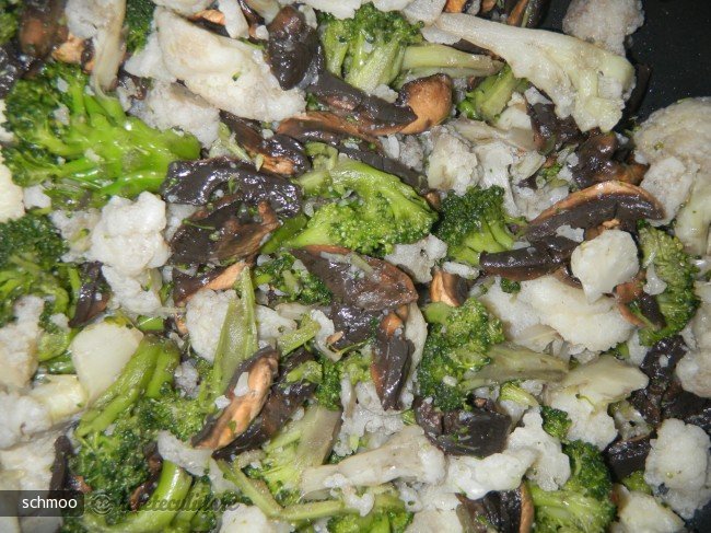 Salata de Conopida si Brocoli cu Ciuperci