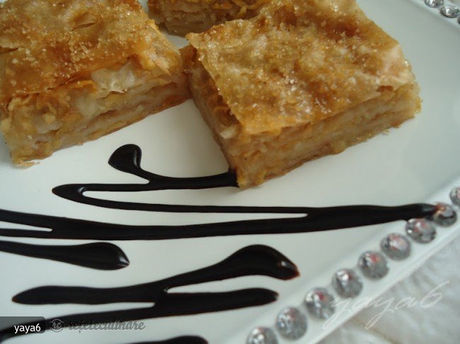 Placinta Foi cu Mere