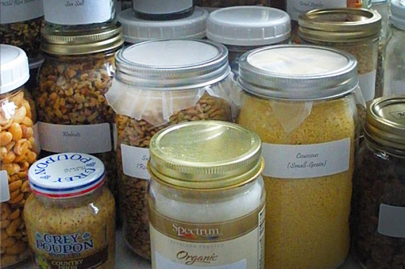 Cum sa indepartezi etichetele de pe borcane sau sticle