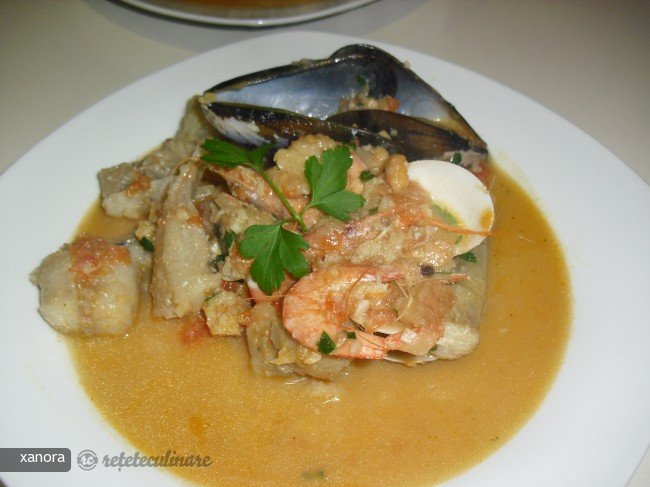 Peste Unditar cu Fructe de Mare