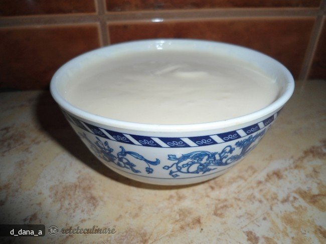 Sos de Usturoi cu Maioneza