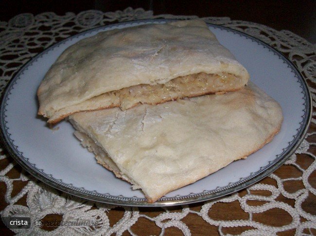 Placinta cu Varza Murata (crauti)