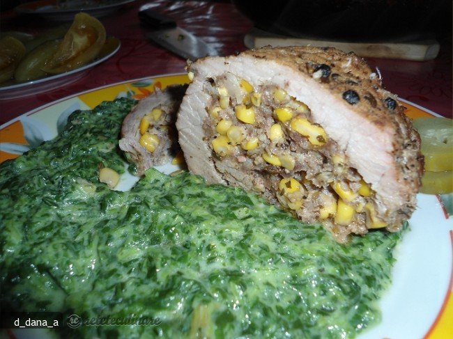 Rulada de Curcan cu Boabe de Porumb