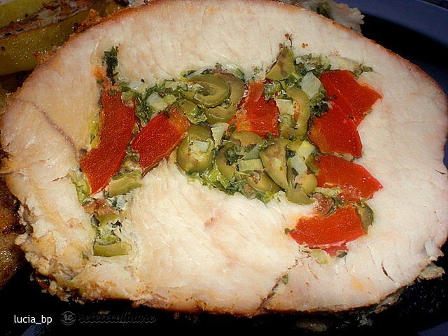 Piept de Curcan cu `farsa` (umplutura)