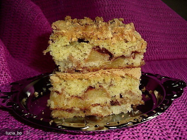 Delicioasa cu Mere (2)