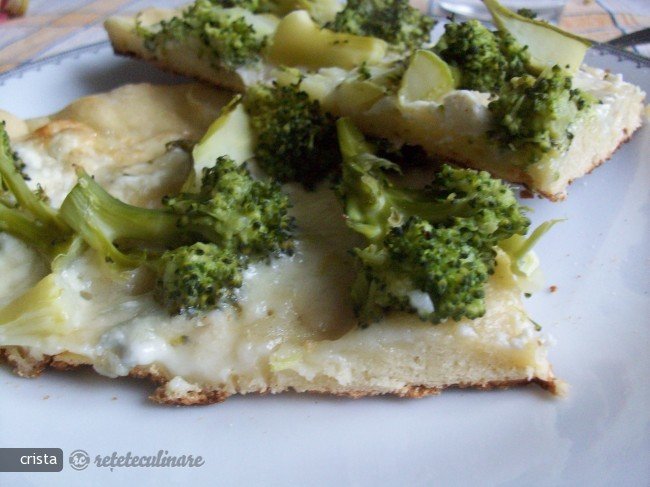 Pizza din Faina Kamut cu Gorgonzola si Broccoli