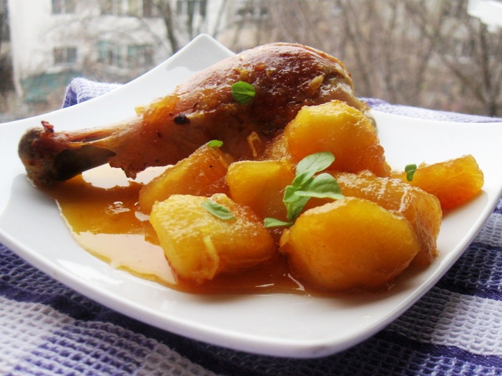 Friptura de pui cu mere caramelizate