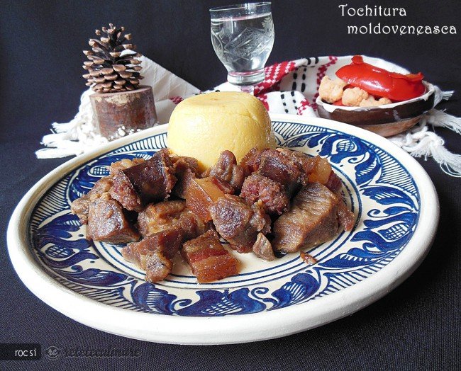 Tochitura moldoveneasca
