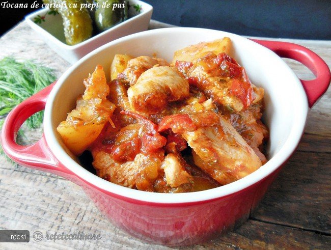 Tocana de cartofi cu piept de pui