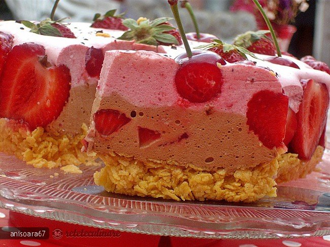 Prajitura Delicia cu Blat din Fulgi de Porumb