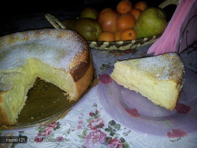 Tarta cu crema de branza si aluat fraged