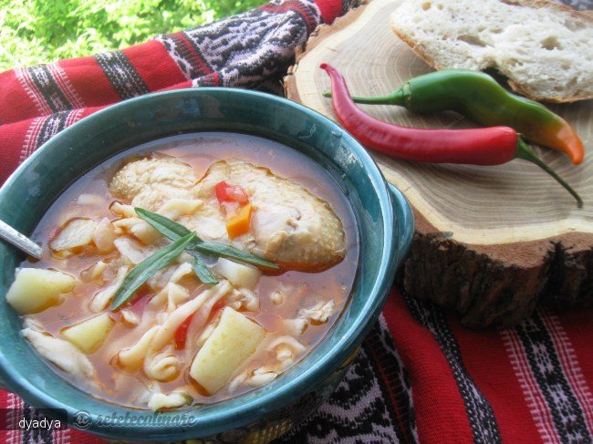 Ciorba de Pui cu Taietei de Casa