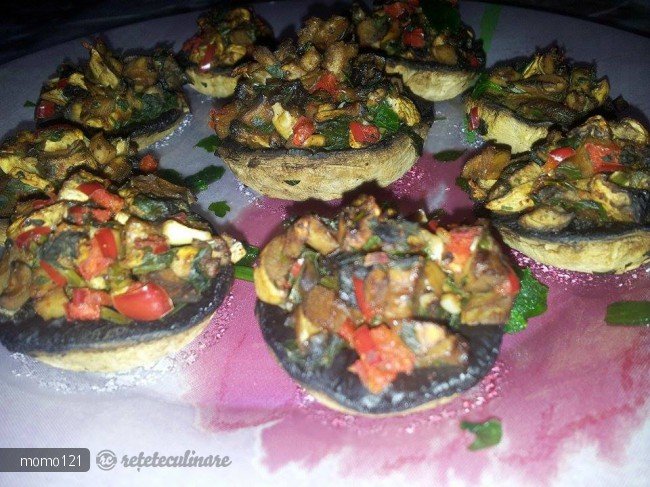 Ciuperci la Cuptor Umplute cu Codite