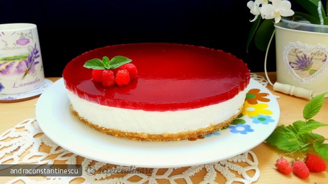 Cheesecake cu Jeleu de Zmeura