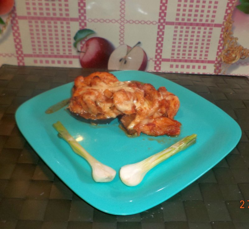 Felii de vinete cu pui gratinate