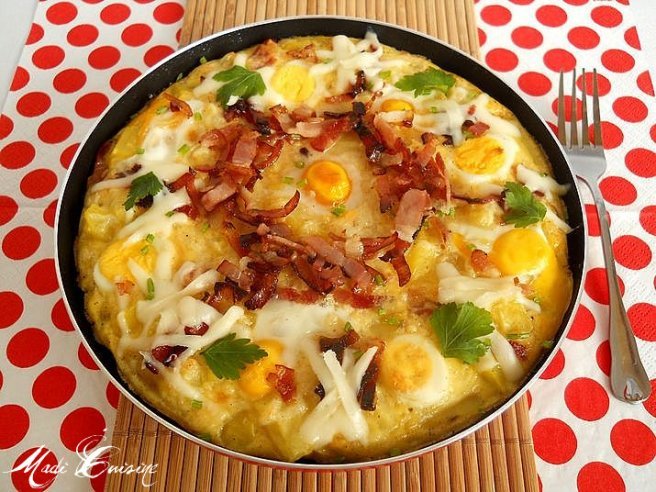 Tortilla cu bacon si oua de prepelita