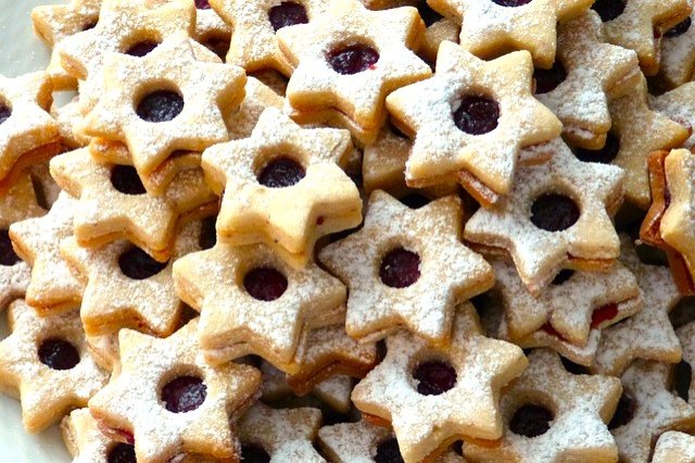 Fursecuri Linzer de casa, stelute cu gem