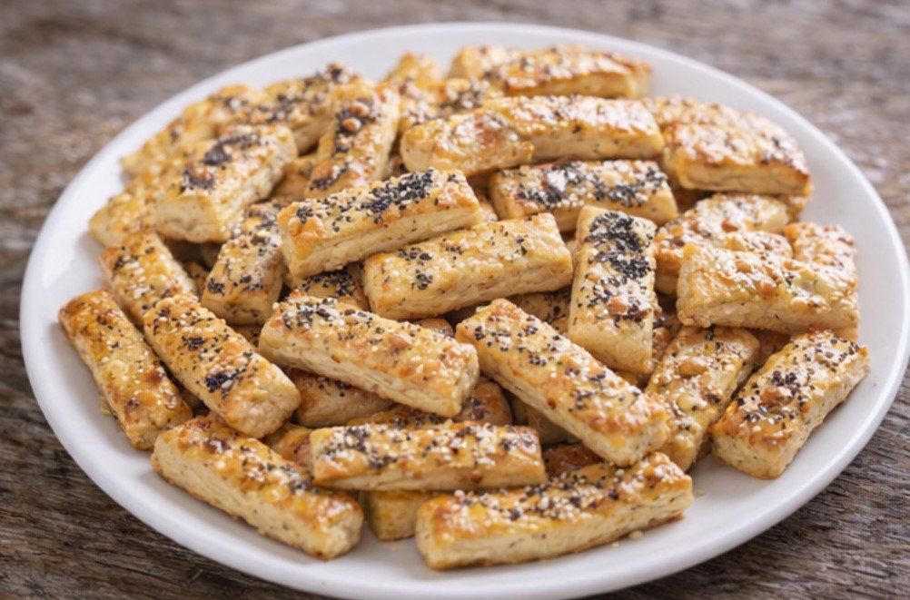 Saratele fragede cu cascaval - crocante la exterior si fragede in interior