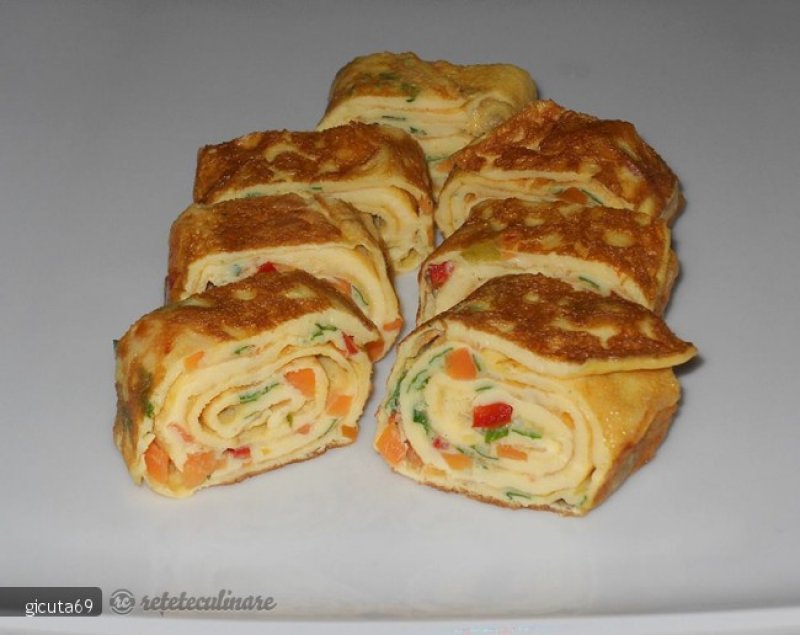 Rulada din omleta | Aperitive | Reteteculinare.RO