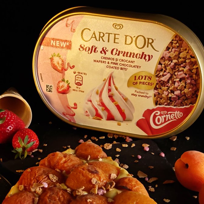 Tartă cu caise și înghețată - Deliciu aromat și răcoritor