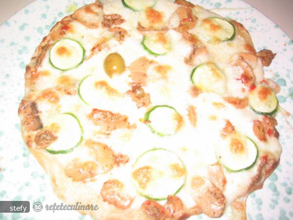 Pizza cu Dovlecei si Ciuperci (Bianca)