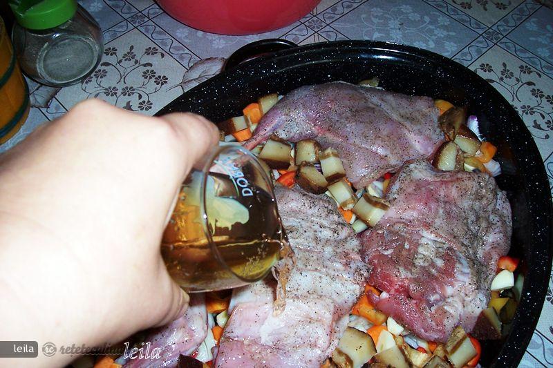 Iepure pe Pat de Legume