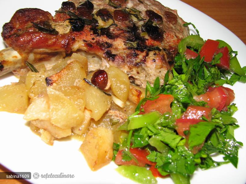 Friptura de Porc cu Stafide si Mar