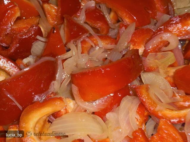 Garnitura de Gogosari cu Ceapa