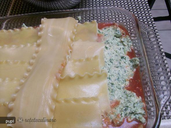 Lasagna cu Branza si Spanac (Spinach And Cheese Lasagna)
