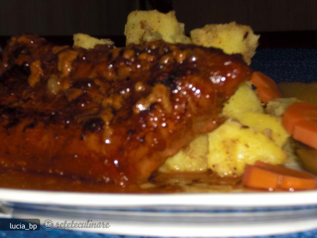 Spareribs cu Garnitura de Cartofi Indieni
