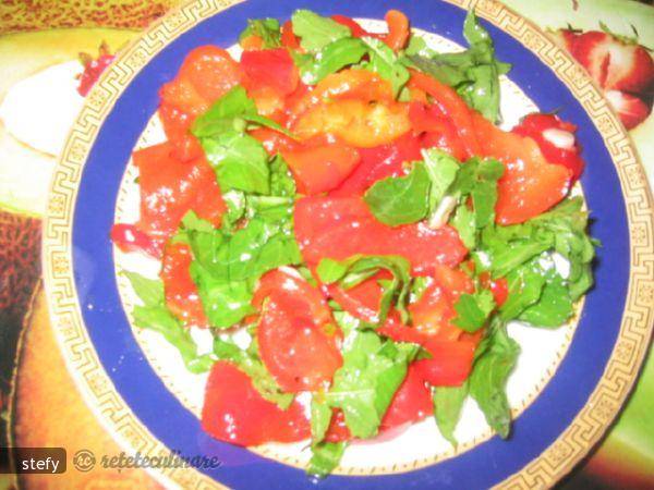 Salata de Ardei Copti si Rucola